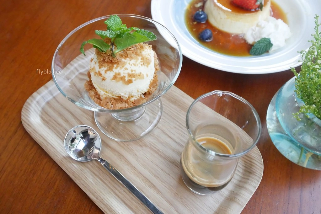 台中南屯|RUM Cafe,公益路北歐風玻璃屋咖啡館,早午餐、咖啡下午茶、與北歐生活風格 @飛天璇的口袋