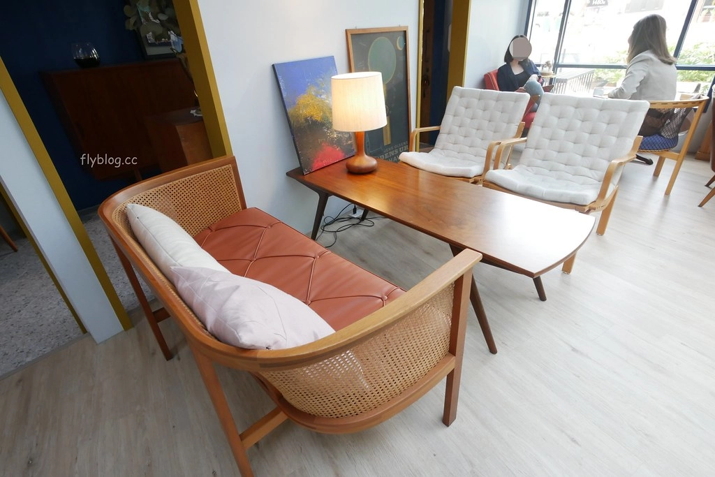 台中南屯|RUM Cafe,公益路北歐風玻璃屋咖啡館,早午餐、咖啡下午茶、與北歐生活風格 @飛天璇的口袋