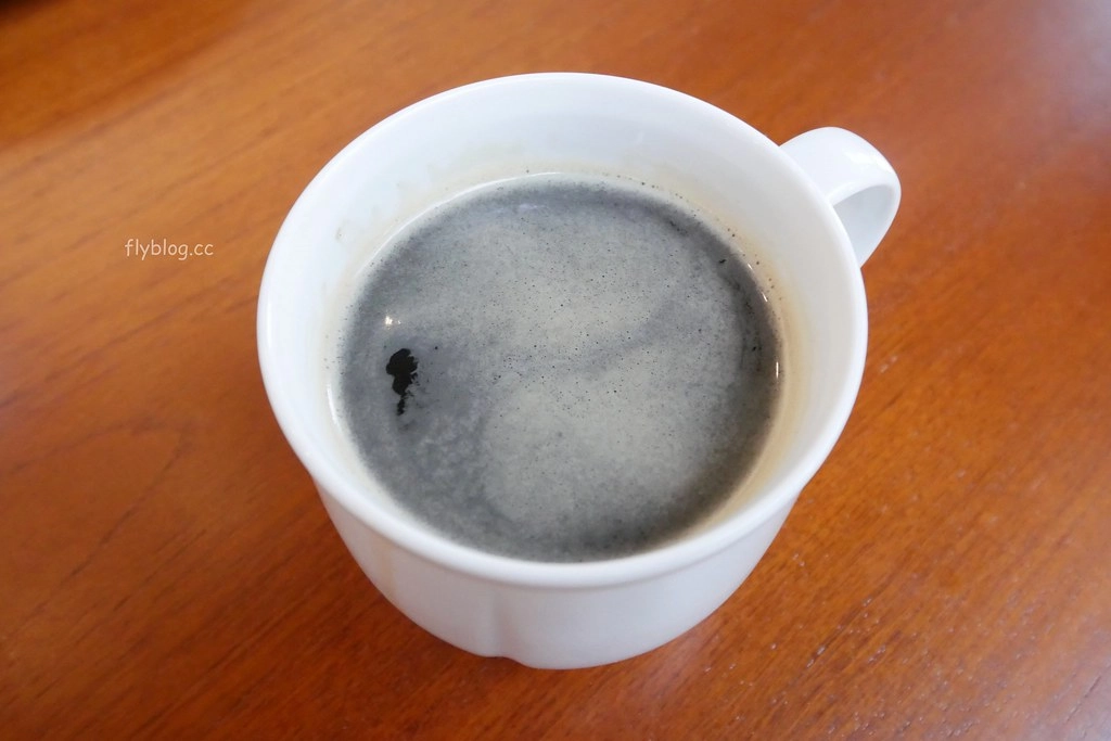 台中南屯|RUM Cafe,公益路北歐風玻璃屋咖啡館,早午餐、咖啡下午茶、與北歐生活風格 @飛天璇的口袋