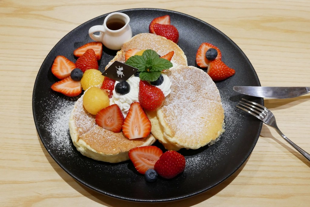 【台中美食】 2021台中鬆餅推薦:舒芙蕾鬆餅 x 日式厚鬆餅 ~ 12間台中好吃鬆餅推薦! @飛天璇的口袋