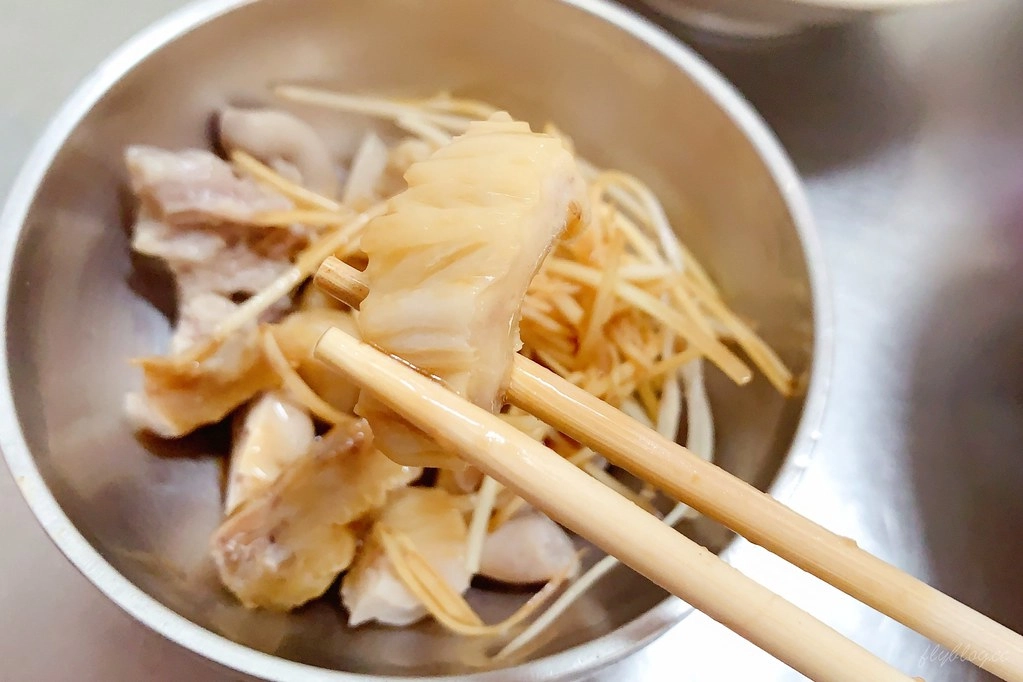 台中北屯|阿美姐炒麵.北屯國校巷傳統早午餐店,炒麵清爽好吃綜合湯料多有誠意 @飛天璇的口袋