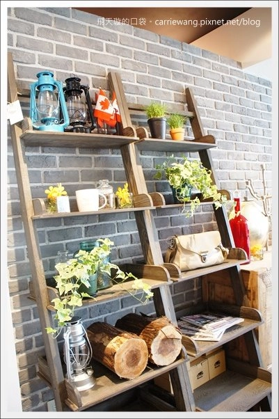 【台中輕食餐廳】Roots Lodge Café@台中廣三SOGO百貨3F。近期吃到最難忘的餐廳~ @飛天璇的口袋