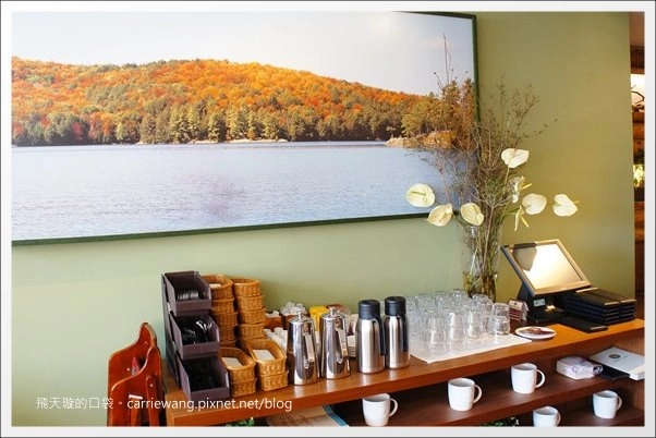 【台中輕食餐廳】Roots Lodge Café@台中廣三SOGO百貨3F。近期吃到最難忘的餐廳~ @飛天璇的口袋