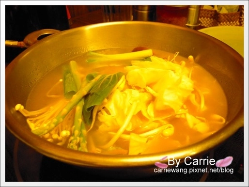 【台中壽司燒餐廳】MoMo Paradise壽喜燒專門店@勤美誠品店 @飛天璇的口袋 【台中壽司燒餐廳】MoMo Paradise壽喜燒專門店@勤美誠品店 @飛天璇的口袋