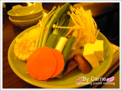 【台中壽司燒餐廳】MoMo Paradise壽喜燒專門店@勤美誠品店 @飛天璇的口袋 【台中壽司燒餐廳】MoMo Paradise壽喜燒專門店@勤美誠品店 @飛天璇的口袋