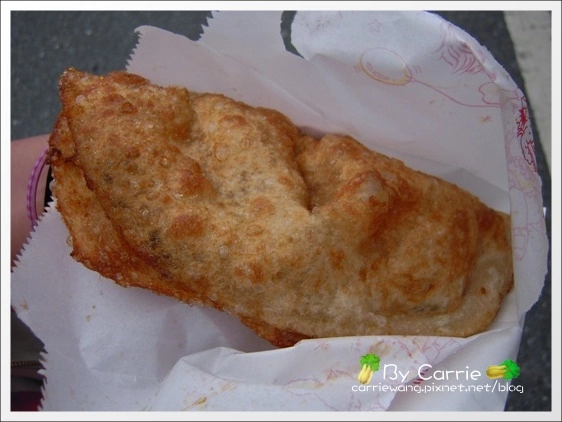 花蓮美食|炸蛋蔥油餅|黃色發財車PK藍色發財車,同場加映廟口鋼管紅茶 @飛天璇的口袋 花蓮美食|炸蛋蔥油餅|黃色發財車PK藍色發財車,同場加映廟口鋼管紅茶 @飛天璇的口袋