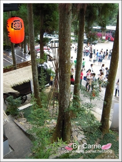 溪頭妖怪村:仿佛置身於電影神隱少女般的感覺,濃濃的日式氛圍好逛好拍好多人 @飛天璇的口袋 溪頭妖怪村:仿佛置身於電影神隱少女般的感覺,濃濃的日式氛圍好逛好拍好多人 @飛天璇的口袋