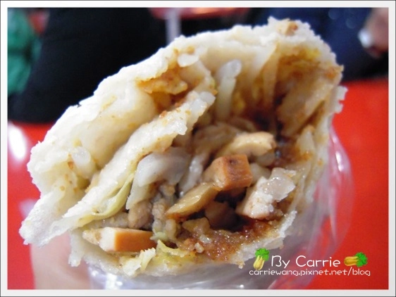 花蓮旅遊|自強夜市必吃小吃美食推薦|第一家烤肉串+北港春捲+妙不可言果汁店+蔣家官財板 @飛天璇的口袋 花蓮旅遊|自強夜市必吃小吃美食推薦|第一家烤肉串+北港春捲+妙不可言果汁店+蔣家官財板 @飛天璇的口袋