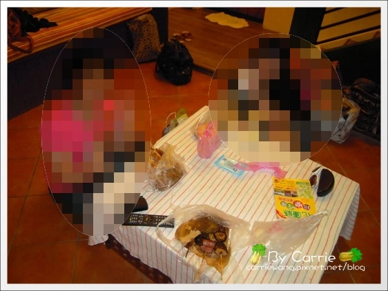 花蓮旅遊|自強夜市必吃小吃美食推薦|第一家烤肉串+北港春捲+妙不可言果汁店+蔣家官財板 @飛天璇的口袋 花蓮旅遊|自強夜市必吃小吃美食推薦|第一家烤肉串+北港春捲+妙不可言果汁店+蔣家官財板 @飛天璇的口袋