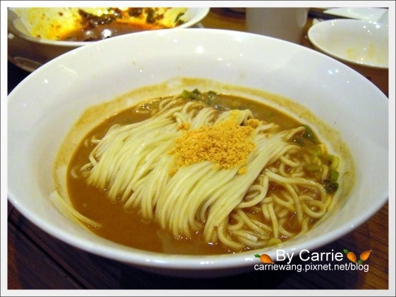 鼎泰豐小籠包:台中大遠百B2,揚名海外的米其林美食 @飛天璇的口袋 鼎泰豐小籠包:台中大遠百B2,揚名海外的米其林美食 @飛天璇的口袋