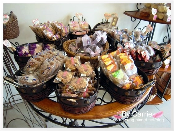 【台中蛋糕甜點】Chochoco巧克力專賣店v.s甜點心球手工心型蛋糕 @飛天璇的口袋 【台中蛋糕甜點】Chochoco巧克力專賣店v.s甜點心球手工心型蛋糕 @飛天璇的口袋