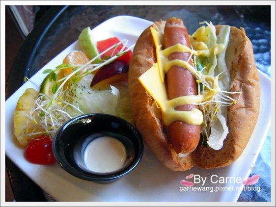 【台中早午餐】三角函數早午餐店.Brunch&Cafe @飛天璇的口袋 【台中早午餐】三角函數早午餐店.Brunch&Cafe @飛天璇的口袋