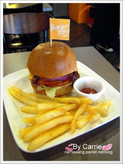 【台中早午餐】Burger Joint.7分SO美式廚房@林書豪尼克隊贏球,豪小子牛排歐姆蛋套餐半價 @飛天璇的口袋 【台中早午餐】Burger Joint.7分SO美式廚房@林書豪尼克隊贏球,豪小子牛排歐姆蛋套餐半價 @飛天璇的口袋