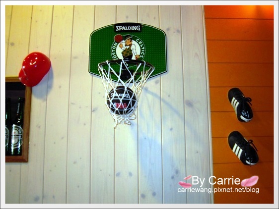 【台中早午餐】Burger Joint.7分SO美式廚房@林書豪尼克隊贏球,豪小子牛排歐姆蛋套餐半價 @飛天璇的口袋 【台中早午餐】Burger Joint.7分SO美式廚房@林書豪尼克隊贏球,豪小子牛排歐姆蛋套餐半價 @飛天璇的口袋