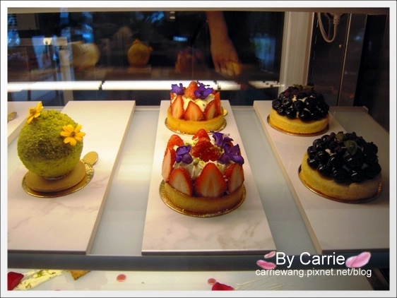 【台中下午茶】小梗甜點咖啡.Terrier Sweets。很清爽的蛋糕甜點 @飛天璇的口袋 【台中下午茶】小梗甜點咖啡.Terrier Sweets。很清爽的蛋糕甜點 @飛天璇的口袋