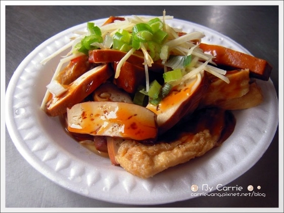 【台中向上市場】上上水餃+高雄鹹米苔目+冷凍芋+金華肉粽+哈爾濱葱餅+雞蛋糕 @飛天璇的口袋 【台中向上市場】上上水餃+高雄鹹米苔目+冷凍芋+金華肉粽+哈爾濱葱餅+雞蛋糕 @飛天璇的口袋