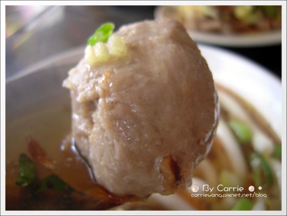 【台中向上市場】上上水餃+高雄鹹米苔目+冷凍芋+金華肉粽+哈爾濱葱餅+雞蛋糕 @飛天璇的口袋 【台中向上市場】上上水餃+高雄鹹米苔目+冷凍芋+金華肉粽+哈爾濱葱餅+雞蛋糕 @飛天璇的口袋