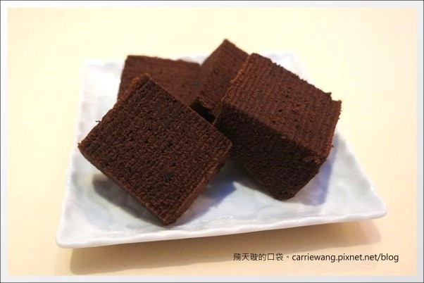 【台中蛋糕甜點】元樂巧克力厚燒年輪。國宴最佳伴手禮,連薩爾瓦多第一夫人都大大瘋狂!@台中大遠百B2 @飛天璇的口袋 【台中蛋糕甜點】元樂巧克力厚燒年輪。國宴最佳伴手禮,連薩爾瓦多第一夫人都大大瘋狂!@台中大遠百B2 @飛天璇的口袋