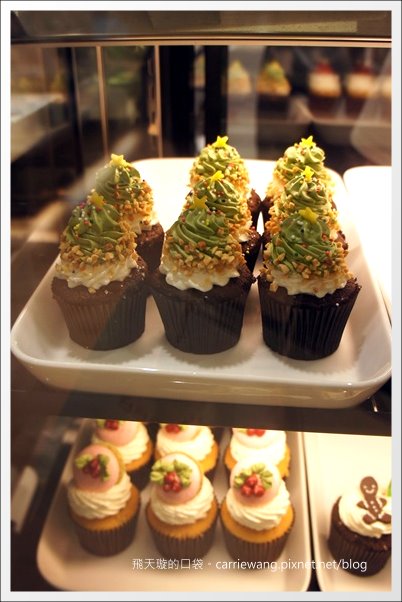 【台中蛋糕甜點】克勞蒂杯子蛋糕.Cloudy Cupcake@台中大遠百B2 @飛天璇的口袋 【台中蛋糕甜點】克勞蒂杯子蛋糕.Cloudy Cupcake@台中大遠百B2 @飛天璇的口袋