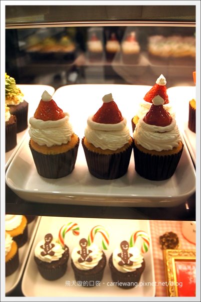【台中蛋糕甜點】克勞蒂杯子蛋糕.Cloudy Cupcake@台中大遠百B2 @飛天璇的口袋 【台中蛋糕甜點】克勞蒂杯子蛋糕.Cloudy Cupcake@台中大遠百B2 @飛天璇的口袋