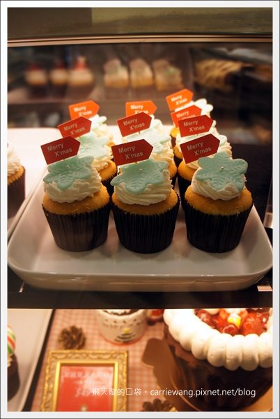 【台中蛋糕甜點】克勞蒂杯子蛋糕.Cloudy Cupcake@台中大遠百B2 @飛天璇的口袋 【台中蛋糕甜點】克勞蒂杯子蛋糕.Cloudy Cupcake@台中大遠百B2 @飛天璇的口袋