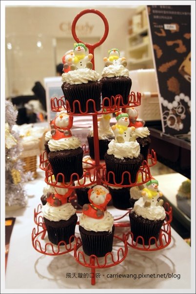 【台中蛋糕甜點】克勞蒂杯子蛋糕.Cloudy Cupcake@台中大遠百B2 @飛天璇的口袋 【台中蛋糕甜點】克勞蒂杯子蛋糕.Cloudy Cupcake@台中大遠百B2 @飛天璇的口袋