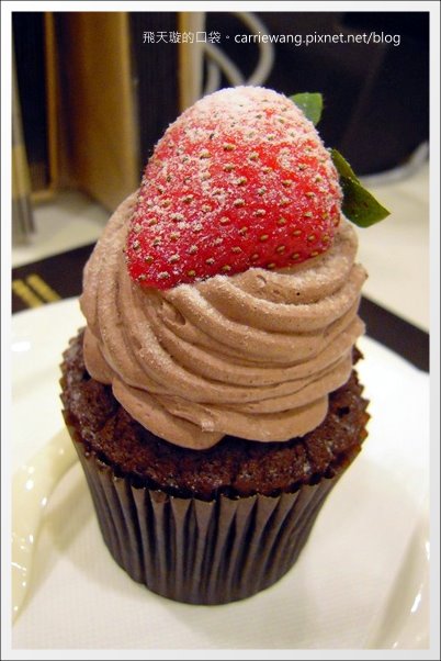 【台中蛋糕甜點】克勞蒂杯子蛋糕.Cloudy Cupcake@台中大遠百B2 @飛天璇的口袋 【台中蛋糕甜點】克勞蒂杯子蛋糕.Cloudy Cupcake@台中大遠百B2 @飛天璇的口袋