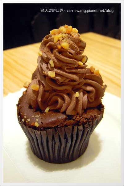 【台中蛋糕甜點】克勞蒂杯子蛋糕.Cloudy Cupcake@台中大遠百B2 @飛天璇的口袋 【台中蛋糕甜點】克勞蒂杯子蛋糕.Cloudy Cupcake@台中大遠百B2 @飛天璇的口袋