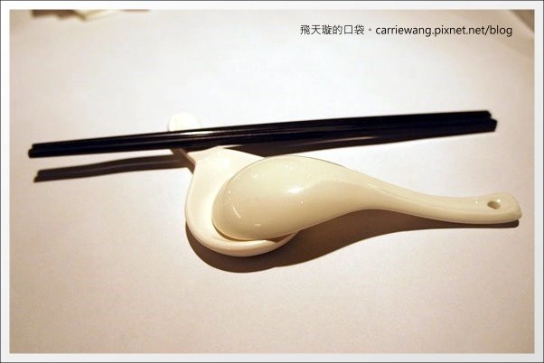 【台中合菜餐廳】鳥窩窩私房菜@台中大遠百11F。這天沒吃到薄片晾衣~ @飛天璇的口袋 【台中合菜餐廳】鳥窩窩私房菜@台中大遠百11F。這天沒吃到薄片晾衣~ @飛天璇的口袋