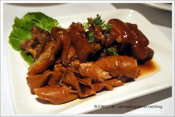 【台中合菜餐廳】鳥窩窩私房菜@台中大遠百11F。這天沒吃到薄片晾衣~ @飛天璇的口袋 【台中合菜餐廳】鳥窩窩私房菜@台中大遠百11F。這天沒吃到薄片晾衣~ @飛天璇的口袋