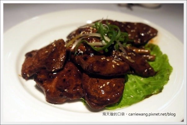 【台中合菜餐廳】鳥窩窩私房菜@台中大遠百11F。這天沒吃到薄片晾衣~ @飛天璇的口袋 【台中合菜餐廳】鳥窩窩私房菜@台中大遠百11F。這天沒吃到薄片晾衣~ @飛天璇的口袋