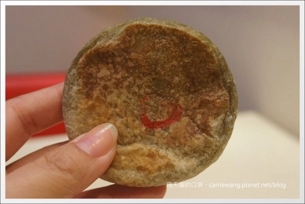 【大溪老街一日遊】必吃小吃美食推薦。林記麻粩+阿秋大湯圓+江記百年古早味花生糖+金字塔三角湯圓+黃大目豆干+陳媽媽月光餅 @飛天璇的口袋 【大溪老街一日遊】必吃小吃美食推薦。林記麻粩+阿秋大湯圓+江記百年古早味花生糖+金字塔三角湯圓+黃大目豆干+陳媽媽月光餅 @飛天璇的口袋