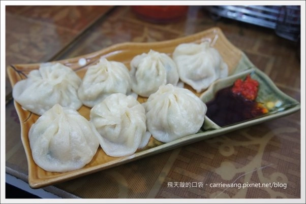 【中壢中原夜市】必吃小吃美食推薦。包甲好蔥燒包+皇后先生+御冠園鮮肉湯包+中原第一家麻辣豆腐+申園爆漿紅豆餅+高記老牌紅心粉圓+家鄉碳烤雞排 @飛天璇的口袋 【中壢中原夜市】必吃小吃美食推薦。包甲好蔥燒包+皇后先生+御冠園鮮肉湯包+中原第一家麻辣豆腐+申園爆漿紅豆餅+高記老牌紅心粉圓+家鄉碳烤雞排 @飛天璇的口袋