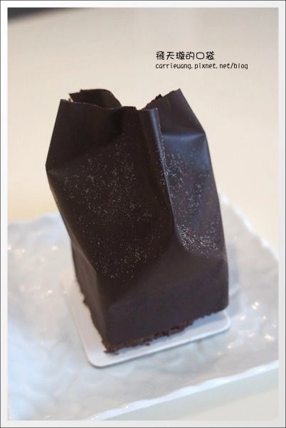 【台中蛋糕甜點】AGIO Chocolates。很有氣質的蛋糕 @飛天璇的口袋 【台中蛋糕甜點】AGIO Chocolates。很有氣質的蛋糕 @飛天璇的口袋