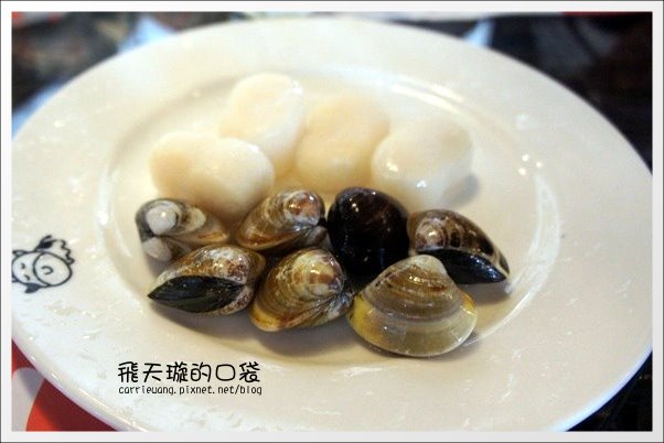 【台中火鍋吃到飽】小蒙牛頂級麻辣養生鍋。火鍋店也有三層…肉! @飛天璇的口袋 【台中火鍋吃到飽】小蒙牛頂級麻辣養生鍋。火鍋店也有三層…肉! @飛天璇的口袋