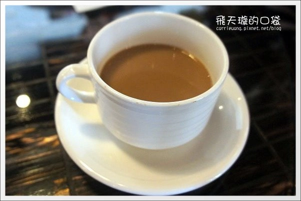 【台中火鍋吃到飽】小蒙牛頂級麻辣養生鍋。火鍋店也有三層…肉! @飛天璇的口袋 【台中火鍋吃到飽】小蒙牛頂級麻辣養生鍋。火鍋店也有三層…肉! @飛天璇的口袋