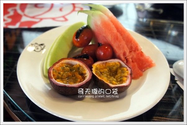 【台中火鍋吃到飽】小蒙牛頂級麻辣養生鍋。火鍋店也有三層…肉! @飛天璇的口袋 【台中火鍋吃到飽】小蒙牛頂級麻辣養生鍋。火鍋店也有三層…肉! @飛天璇的口袋