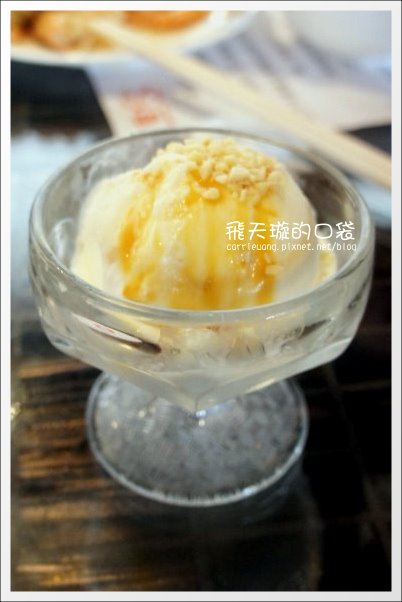 【台中火鍋吃到飽】小蒙牛頂級麻辣養生鍋。火鍋店也有三層…肉! @飛天璇的口袋 【台中火鍋吃到飽】小蒙牛頂級麻辣養生鍋。火鍋店也有三層…肉! @飛天璇的口袋