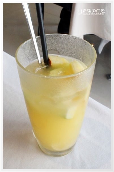 【台中美食推薦】法月當代法式料理。Fusion融合的創意料理,吃進嘴裡口口都是幸福! @飛天璇的口袋 【台中美食推薦】法月當代法式料理。Fusion融合的創意料理,吃進嘴裡口口都是幸福! @飛天璇的口袋