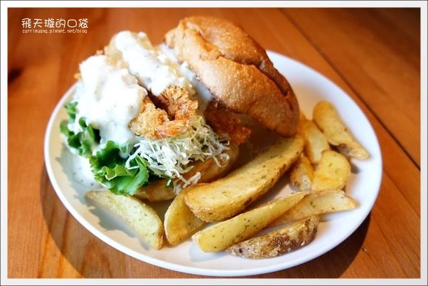 【台中美食】田樂.for Farm Burger。漢堡好吃,價格小貴! @飛天璇的口袋 【台中美食】田樂.for Farm Burger。漢堡好吃,價格小貴! @飛天璇的口袋