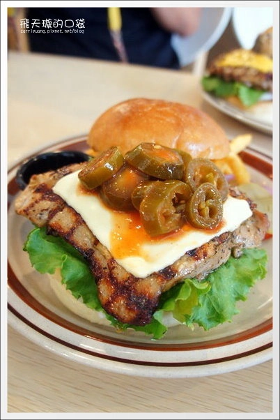 愛吃借口火烤漢堡專賣店.Hungry Jacob:台中好吃漢堡推薦! @飛天璇的口袋 愛吃借口火烤漢堡專賣店.Hungry Jacob:台中好吃漢堡推薦! @飛天璇的口袋