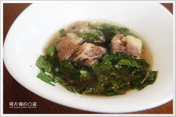 清境魯媽媽雲南擺夷料理|喝了會暖呼呼的牛肉趴呼湯~ @飛天璇的口袋 清境魯媽媽雲南擺夷料理|喝了會暖呼呼的牛肉趴呼湯~ @飛天璇的口袋