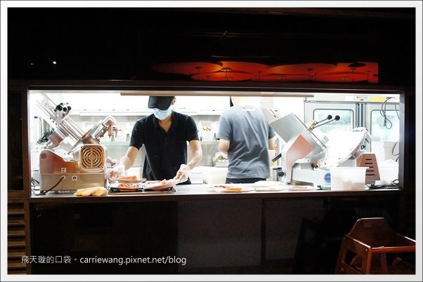 【台中火鍋吃到飽】滿堂紅頂級麻辣鴛鴦鍋@台中廣三SOGO百貨16F @飛天璇的口袋 【台中火鍋吃到飽】滿堂紅頂級麻辣鴛鴦鍋@台中廣三SOGO百貨16F @飛天璇的口袋