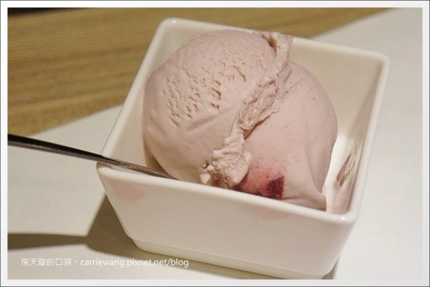 【台中火鍋吃到飽】滿堂紅頂級麻辣鴛鴦鍋@台中廣三SOGO百貨16F @飛天璇的口袋 【台中火鍋吃到飽】滿堂紅頂級麻辣鴛鴦鍋@台中廣三SOGO百貨16F @飛天璇的口袋