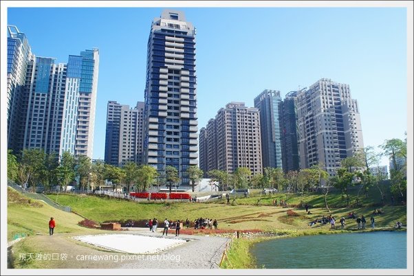 【台中西屯】秋紅谷生態公園:台中火紅新地標,美麗的約會聖地! @飛天璇的口袋 【台中西屯】秋紅谷生態公園:台中火紅新地標,美麗的約會聖地! @飛天璇的口袋