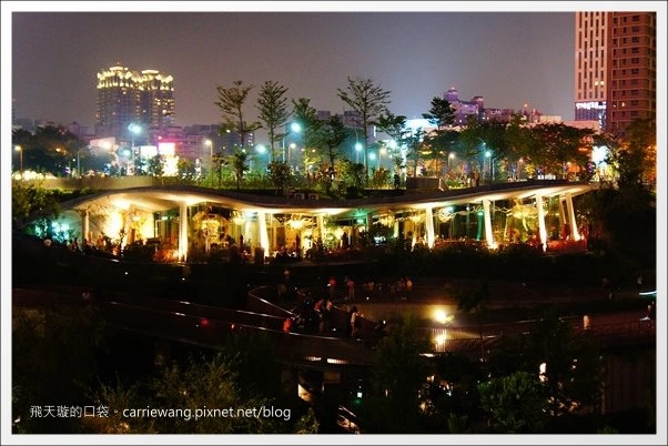 【台中西屯】秋紅谷生態公園:台中火紅新地標,美麗的約會聖地! @飛天璇的口袋 【台中西屯】秋紅谷生態公園:台中火紅新地標,美麗的約會聖地! @飛天璇的口袋