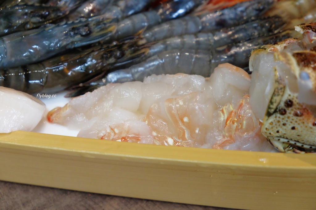 上官木桶鍋@台中朝富店┃台中西屯:北部以南第一間分店新開幕,甜蜜痛風鍋、大胃王套餐鍋霸氣上桌 @飛天璇的口袋 上官木桶鍋@台中朝富店┃台中西屯:北部以南第一間分店新開幕,甜蜜痛風鍋、大胃王套餐鍋霸氣上桌 @飛天璇的口袋