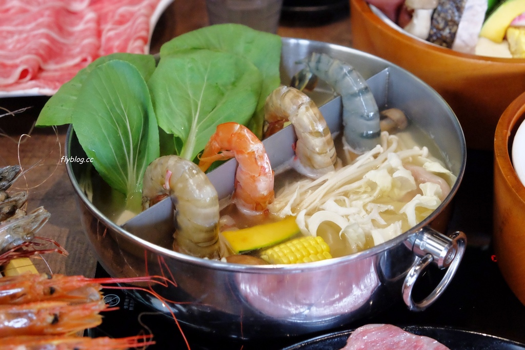 上官木桶鍋@台中朝富店┃台中西屯:北部以南第一間分店新開幕,甜蜜痛風鍋、大胃王套餐鍋霸氣上桌 @飛天璇的口袋 上官木桶鍋@台中朝富店┃台中西屯:北部以南第一間分店新開幕,甜蜜痛風鍋、大胃王套餐鍋霸氣上桌 @飛天璇的口袋