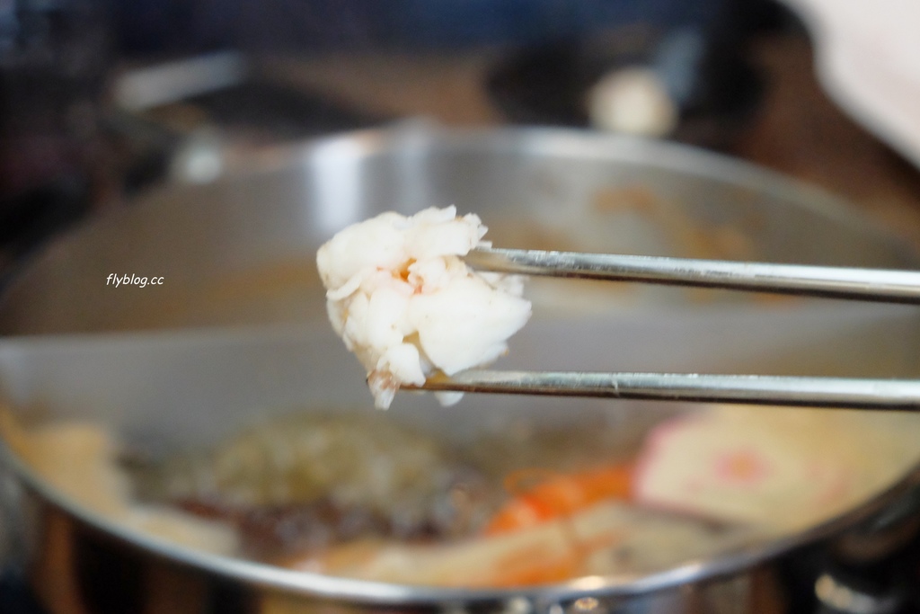 上官木桶鍋@台中朝富店┃台中西屯:北部以南第一間分店新開幕,甜蜜痛風鍋、大胃王套餐鍋霸氣上桌 @飛天璇的口袋 上官木桶鍋@台中朝富店┃台中西屯:北部以南第一間分店新開幕,甜蜜痛風鍋、大胃王套餐鍋霸氣上桌 @飛天璇的口袋