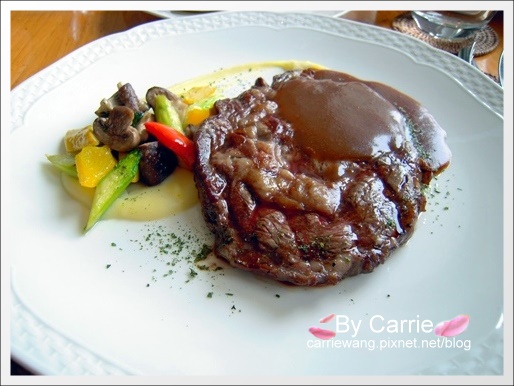 涵碧樓|日月潭涵碧樓東方餐廳午宴~到「涵碧樓」品嚐美食,遠眺日月潭美景 @飛天璇的口袋 涵碧樓|日月潭涵碧樓東方餐廳午宴~到「涵碧樓」品嚐美食,遠眺日月潭美景 @飛天璇的口袋